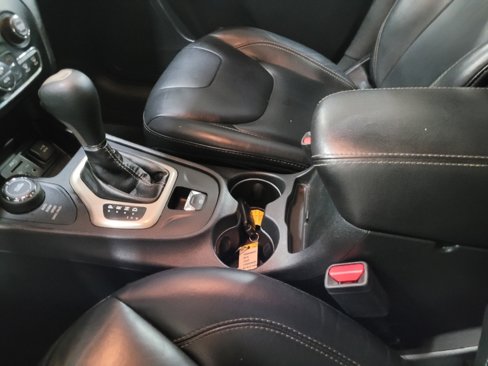 Used 2016 Jeep Cherokee High Altitude image 26