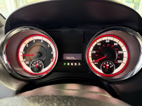 Used 2017 Dodge Grand Caravan SXT image 17