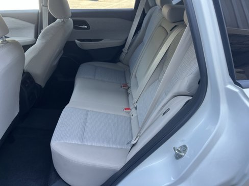 Used 2023 Nissan Rogue SV image 13