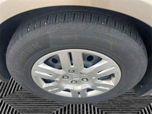 Used 2012 Honda Odyssey LX image 9