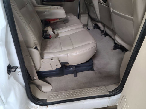Used 2005 Ford F350 Lariat image 18