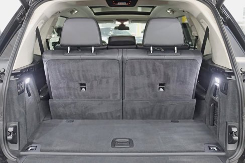 Used 2020 BMW X7 xDrive40i w/ Cold Weather Package image 43