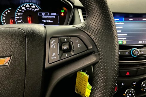 Used 2021 Chevrolet Trax LT image 11