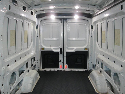 Used 2018 Ford Transit 250 148 Medium Roof image 7