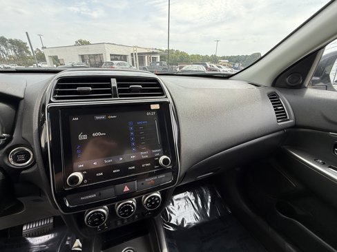 Used 2023 Mitsubishi Outlander Sport SE image 18