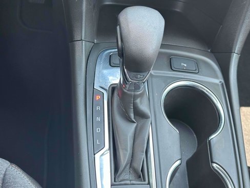 Certified 2022 GMC Terrain SLE w/ Driver Convenience Package image 49