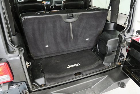 Used 2012 Jeep Wrangler Sahara w/ Dual Top Group image 29