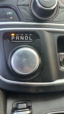 Used 2015 Chrysler 200 Limited w/ Convenience Group image 37