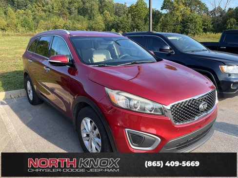 Used 2016 Kia Sorento LX image 2