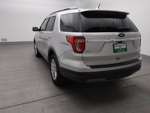Used 2019 Ford Explorer XLT w/ Equipment Group 201A image 6