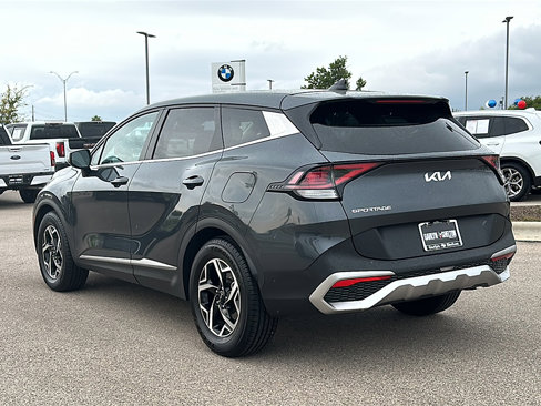 Used 2023 Kia Sportage LX image 6