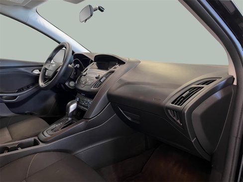 Used 2018 Ford Focus SE image 23