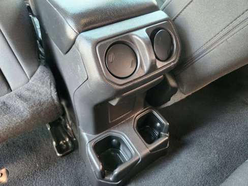 Used 2022 Jeep Wrangler Willys image 30