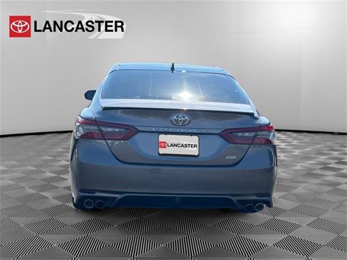 Used 2022 Toyota Camry XSE image 4