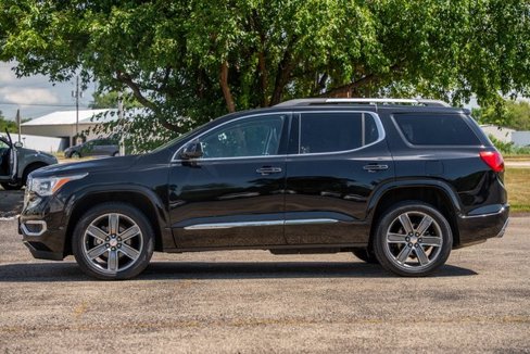 Used 2017 GMC Acadia Denali w/ Technology Package image 5
