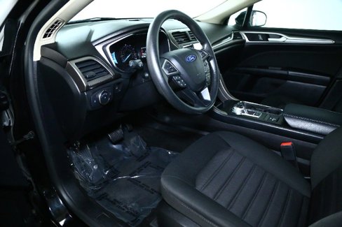 Used 2020 Ford Fusion SE image 17