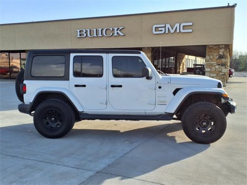 Used 2020 Jeep Wrangler Unlimited Sahara image 4