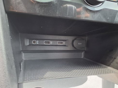Used 2018 Volkswagen Tiguan SEL image 19