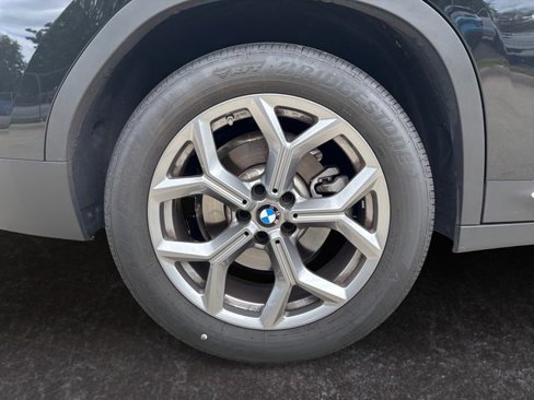Used 2025 BMW X4 xDrive30i image 31