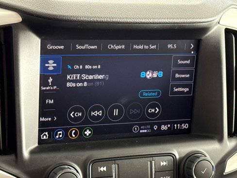 Used 2022 GMC Terrain SLT image 13