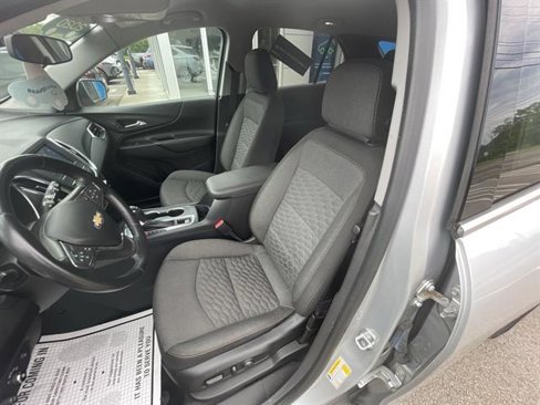 Certified 2020 Chevrolet Equinox LT w/ Driver Convenience Package image 20