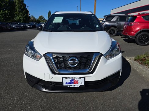 Used 2018 Nissan Kicks S image 9