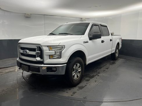 Used 2016 Ford F150 XLT w/ Trailer Tow Package image 5