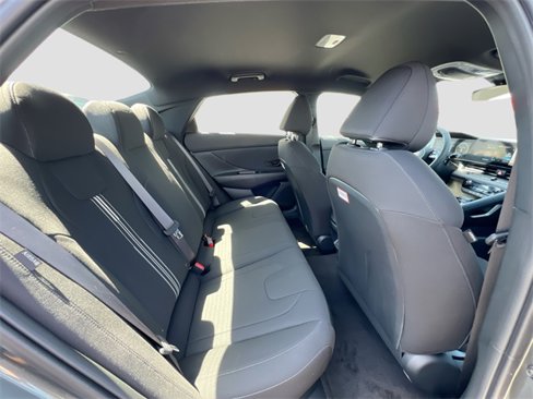 New 2025 Hyundai Elantra SEL image 25