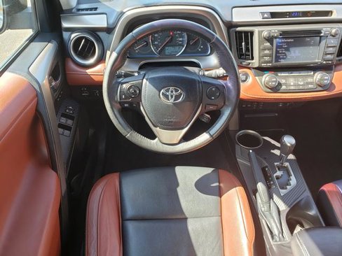 Used 2013 Toyota RAV4 Limited image 19