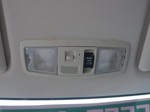 Used 2017 Mitsubishi Outlander SE image 27