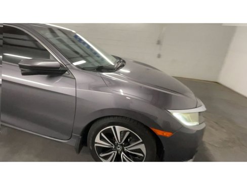 Used 2017 Honda Civic EX-T image 2
