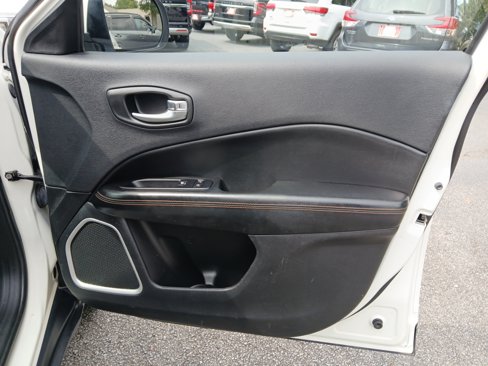 Used 2019 Jeep Compass Limited image 14
