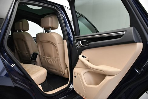 Certified 2021 Porsche Macan image 54