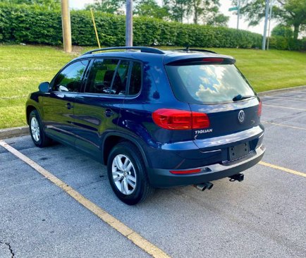Used 2016 Volkswagen Tiguan S image 3
