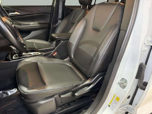 Used 2024 Buick Encore GX Sport Touring image 5