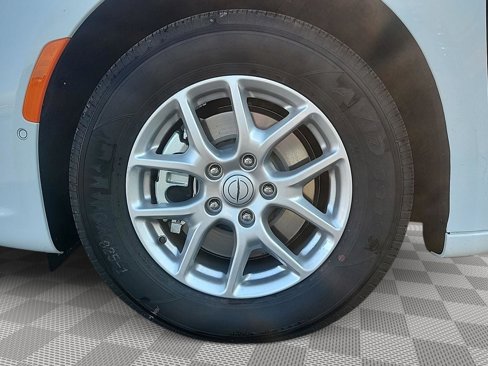 New 2026 Chrysler Pacifica Select image 24