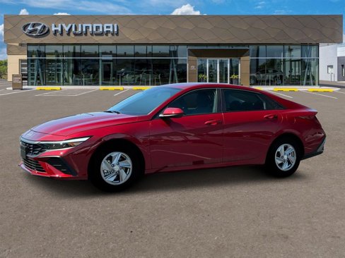 New 2025 Hyundai Elantra SE image 2