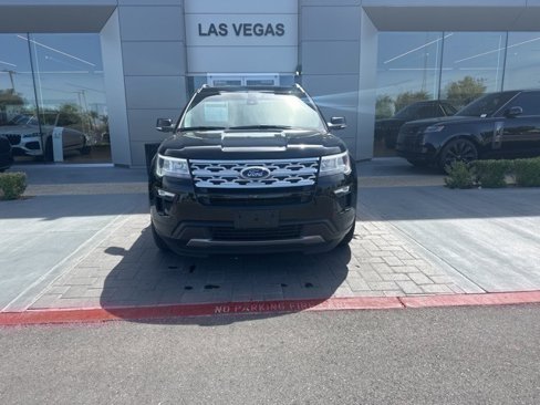 Used 2018 Ford Explorer XLT w/ Equipment Group 202A image 2