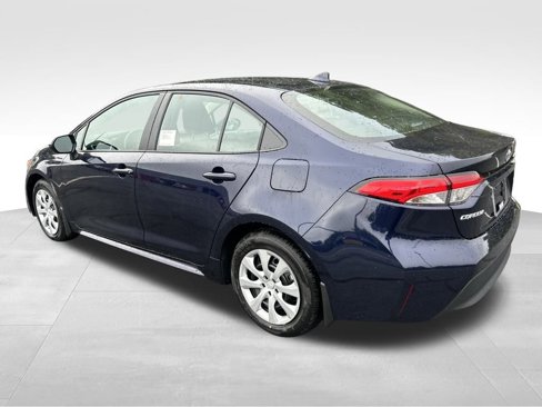 New 2025 Toyota Corolla LE image 3