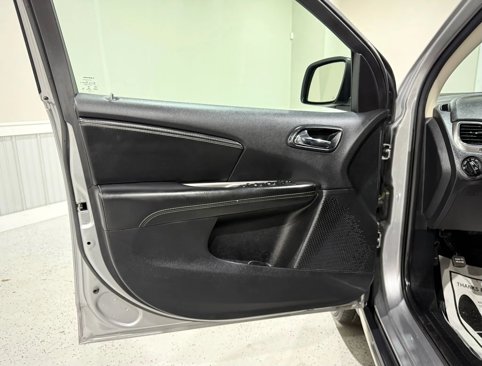 Used 2020 Dodge Journey Crossroad image 9