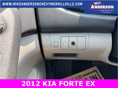 Used 2012 Kia Forte EX image 19