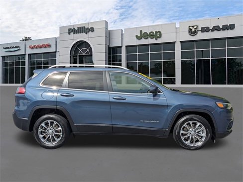 Used 2021 Jeep Cherokee Latitude Lux w/ Comfort/Convenience Group image 2