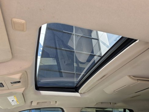Used 2015 Cadillac Escalade Premium image 6