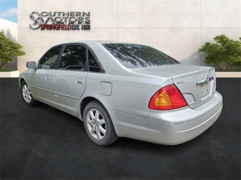 Used 2000 Toyota Avalon XLS image 10
