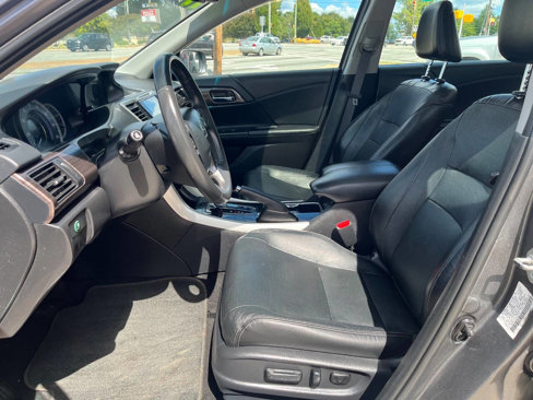 Used 2017 Honda Accord EX-L image 9