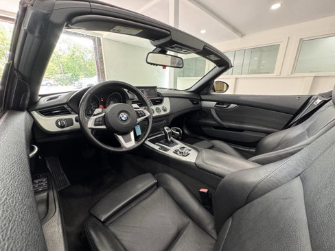 Used 2011 BMW Z4 sDrive35i image 23