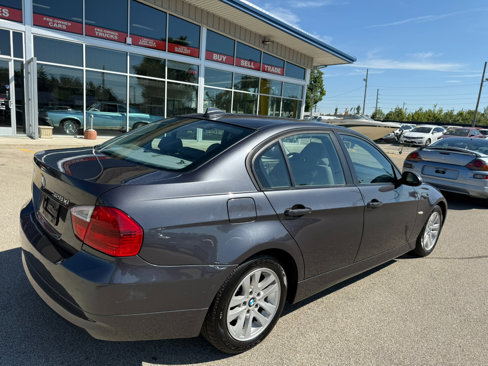 Used 2007 BMW 328xi Sedan image 8
