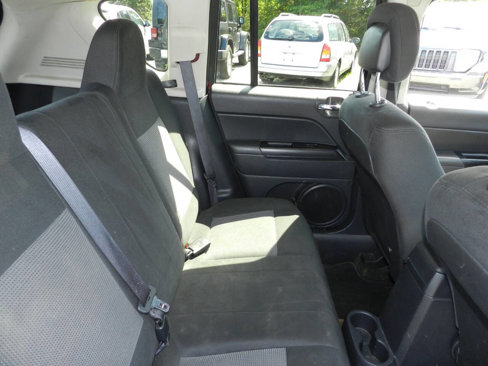 Used 2014 Jeep Compass Sport image 17