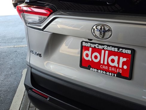 Used 2023 Toyota RAV4 XLE w/ Convenience Package image 14