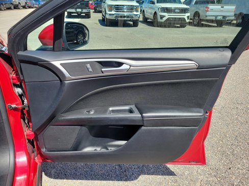 Certified 2020 Ford Fusion SE image 30